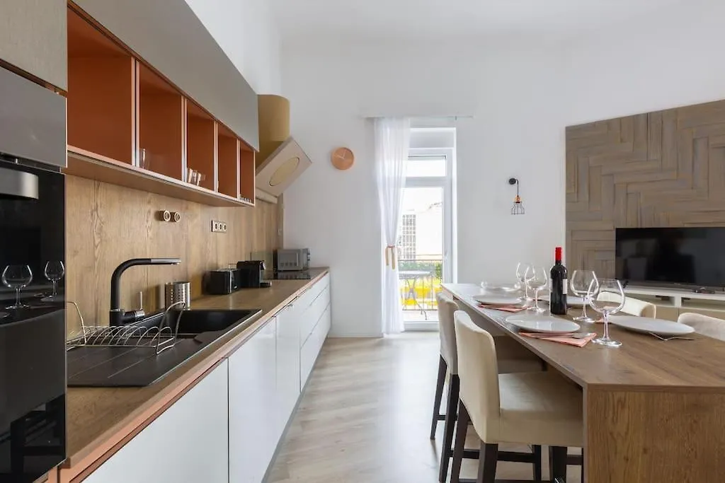 Swan Residence In The Buda Castle Area 2Br/Balcony Budapest 0*,  Hungary