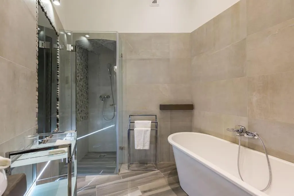 Swan Residence In The Buda Castle Area 2Br/Balcony Budapest