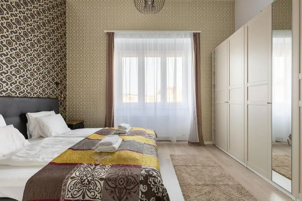 Swan Residence In The Buda Castle Area 2Br/Balcony Budapest Apartment