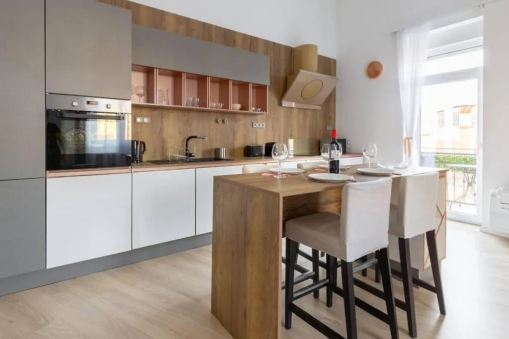 Swan Residence In The Buda Castle Area 2Br/Balcony Budapest
